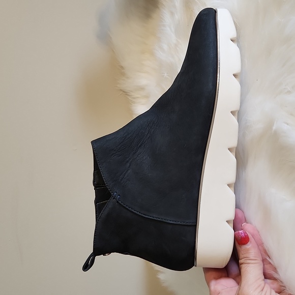 Alex Marie Shoes - Alex Marie Devitine Ankle Bootie Sneaker 👟 Size 9 I ACCEPT ANY REASONABLE OFFER